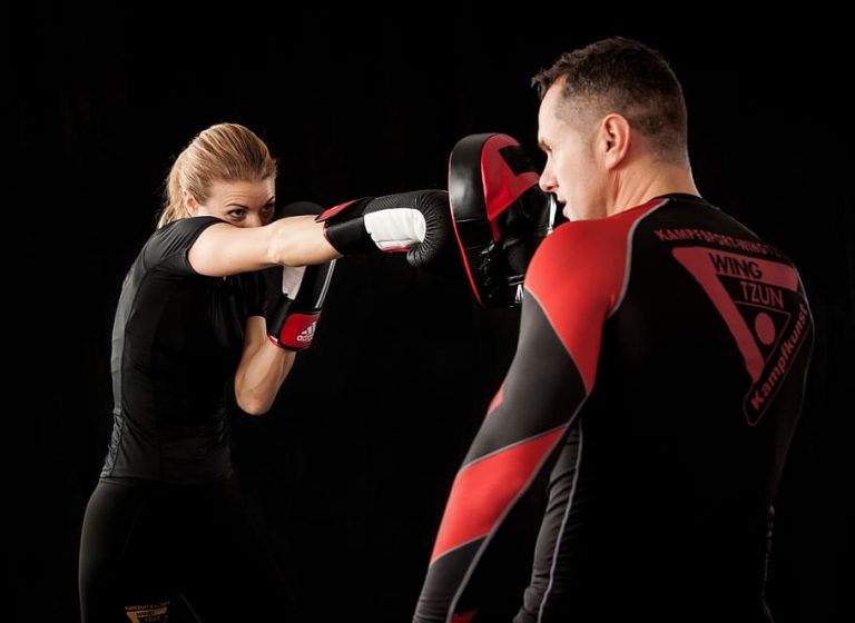 women-box-boxer-fight women-box-boxer-fight